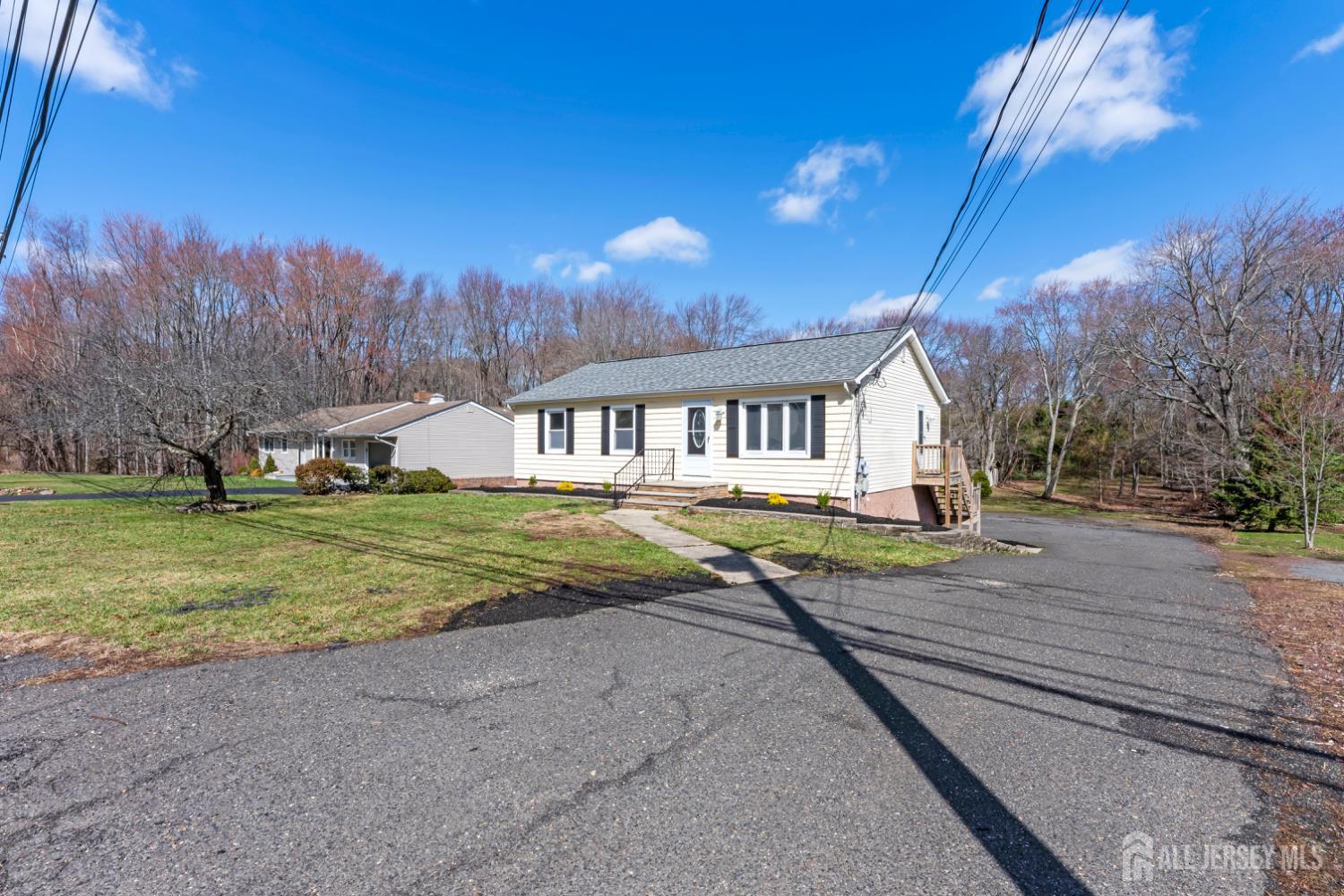 235 B Dayton Road Jamesburg, NJ 08831 - Photo 4 of 34
