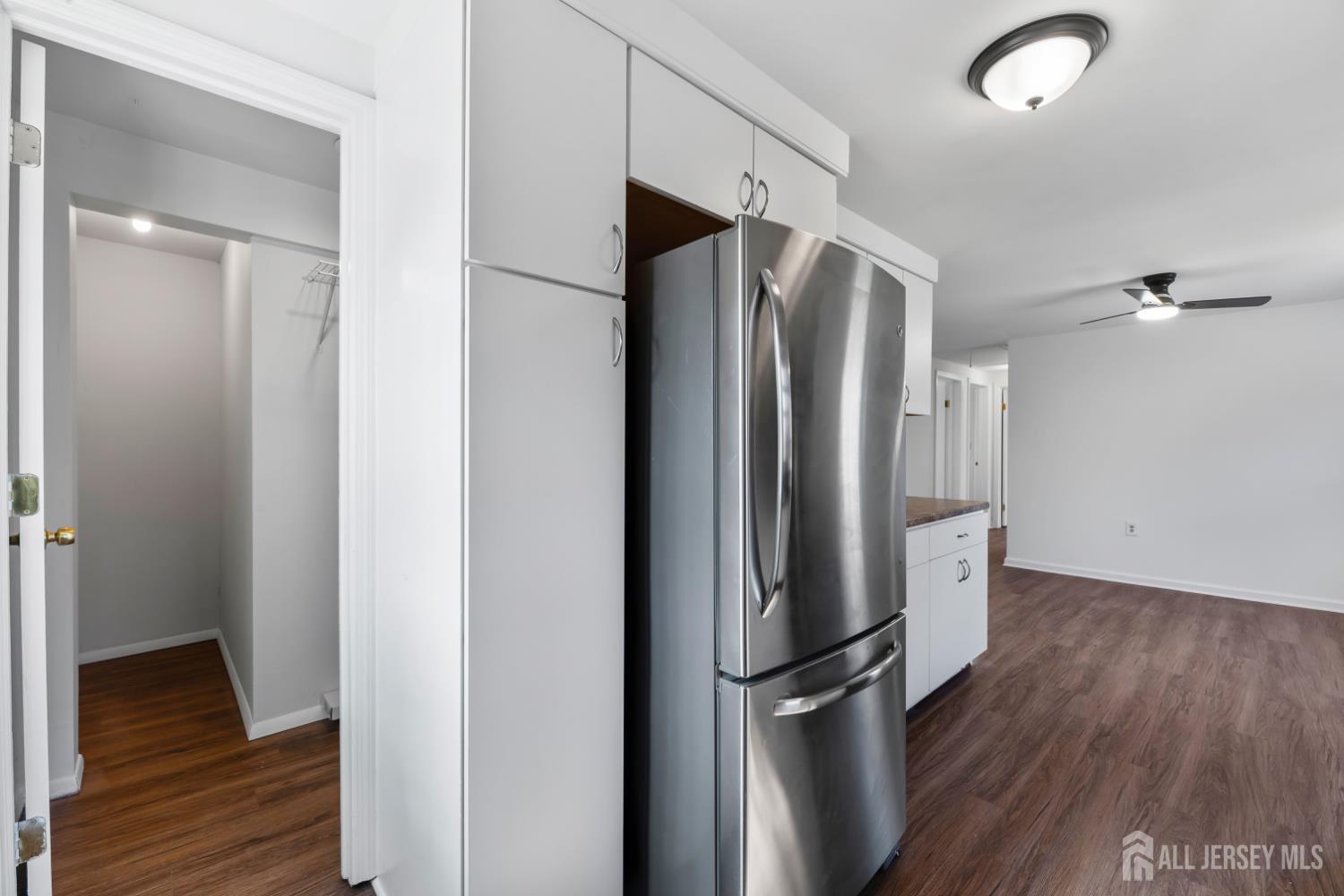 235 B Dayton Road Jamesburg, NJ 08831 - Photo 9 of 34