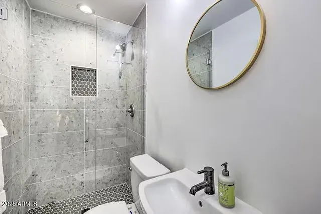 $4,000 | 310 East Papago Drive, Tempe, AZ 85288