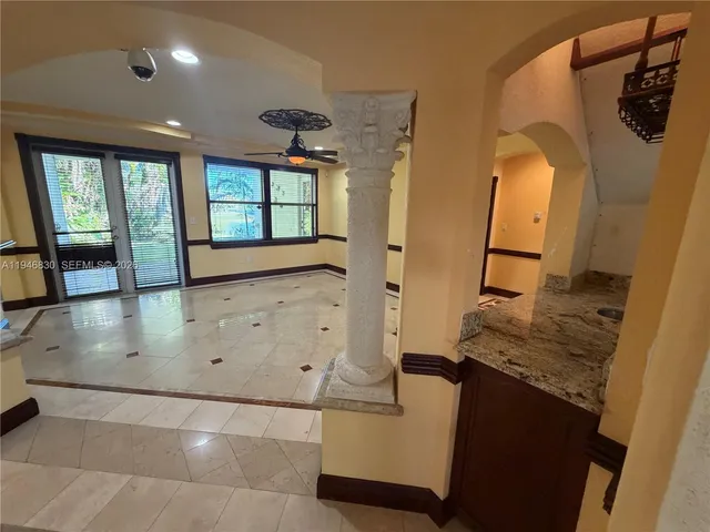 $949,000 | 6601 Southwest 166th Court, Miami, FL 33193