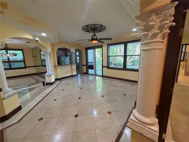 $949,000 | 6601 Southwest 166th Court, Miami, FL 33193