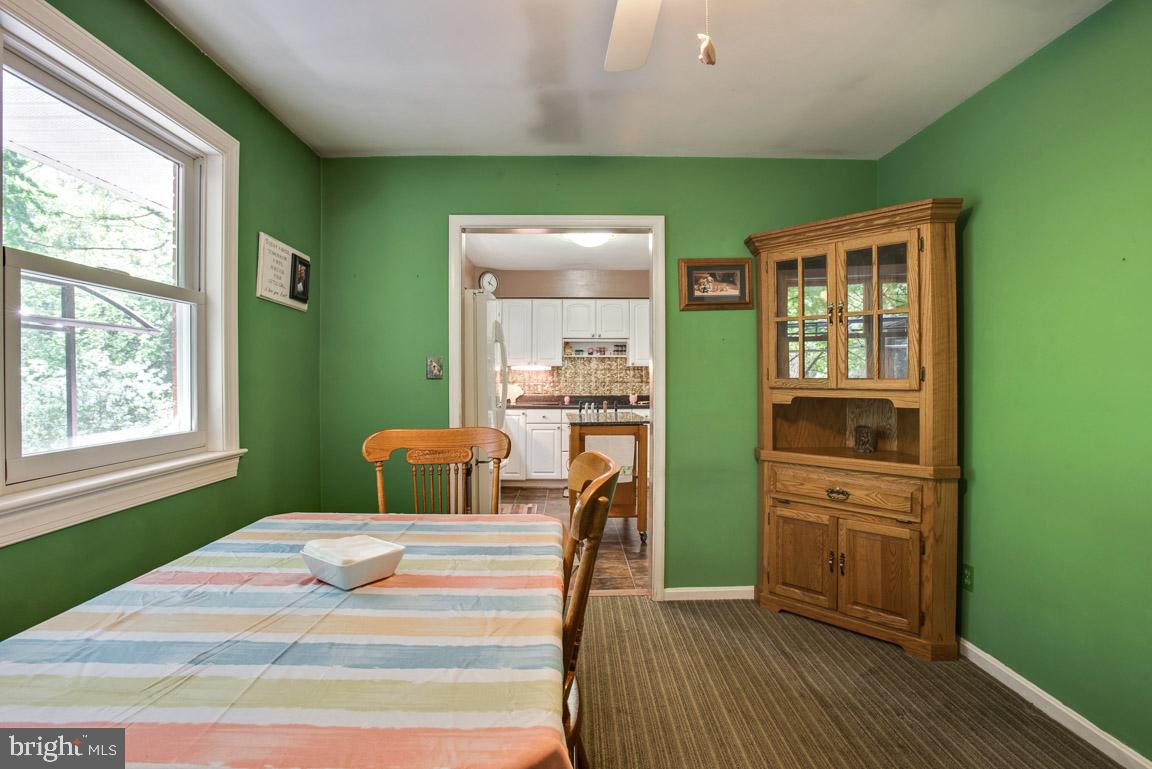 12314 Purcell Road Manassas, VA 20112 - Photo 11 of 35 Breakfast room