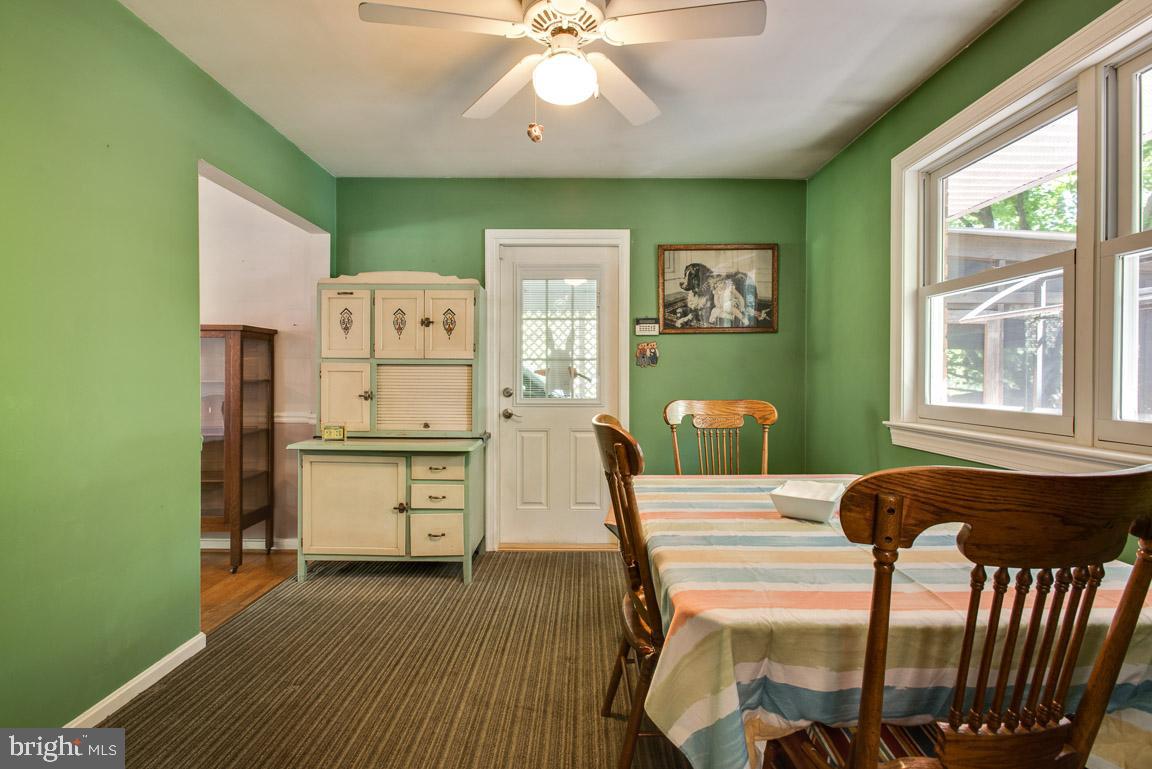 12314 Purcell Road Manassas, VA 20112 - Photo 12 of 35 Breakfast room with access to carport