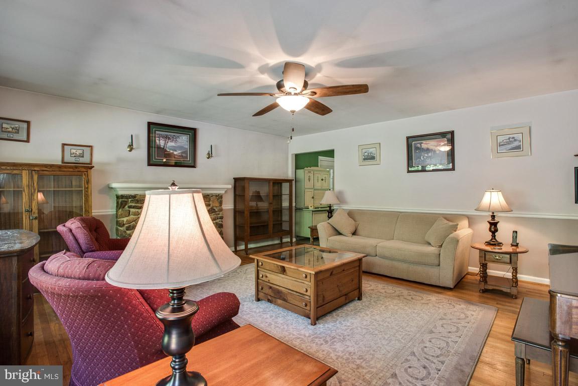 12314 Purcell Road Manassas, VA 20112 - Photo 5 of 35 Gallery Image 5