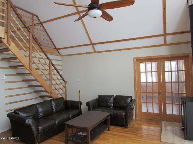 116 Ridgeway Drive Hawley, PA 18428 - Photo 2 of 33 Living Room View 2