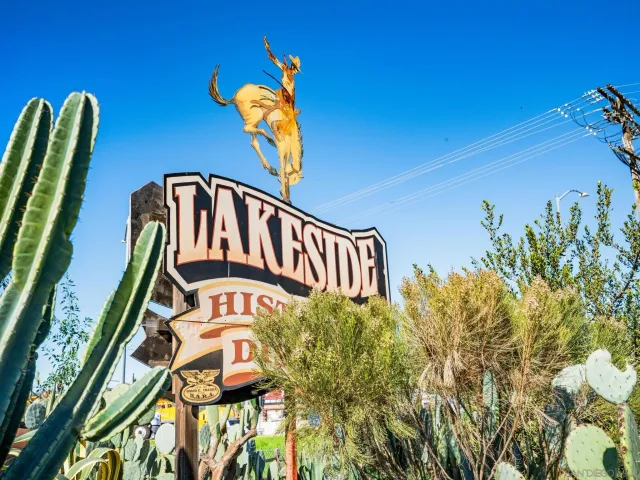 $299,000 | 12923 Mapleview Street, Unit 8, Lakeside, CA 92040