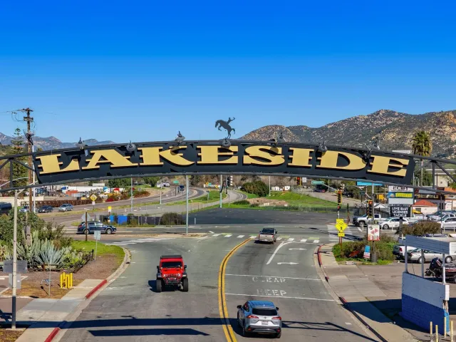 $299,000 | 12923 Mapleview Street, Unit 8, Lakeside, CA 92040