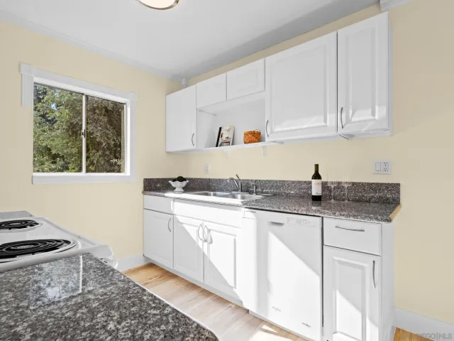 $299,000 | 12923 Mapleview Street, Unit 8, Lakeside, CA 92040