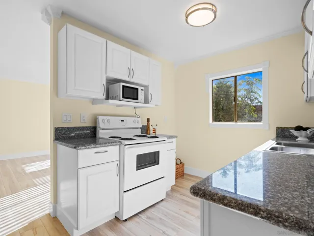 $299,000 | 12923 Mapleview Street, Unit 8, Lakeside, CA 92040