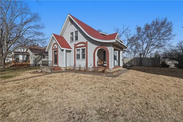 $285,000 | 212 High Street, Platte City, MO 64079