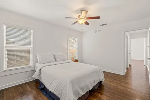 $310,000 | 2725 Wayside Avenue, Fort Worth, TX 76110