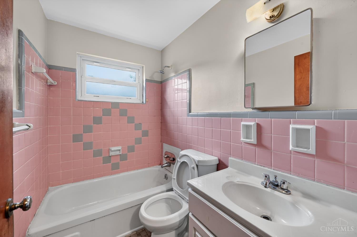 6633 Daly Road Cincinnati, OH 45224 - Photo 27 of 28