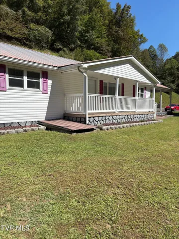 $139,000 | 1991 Old Greenbrier Road, Haysi, VA 24256