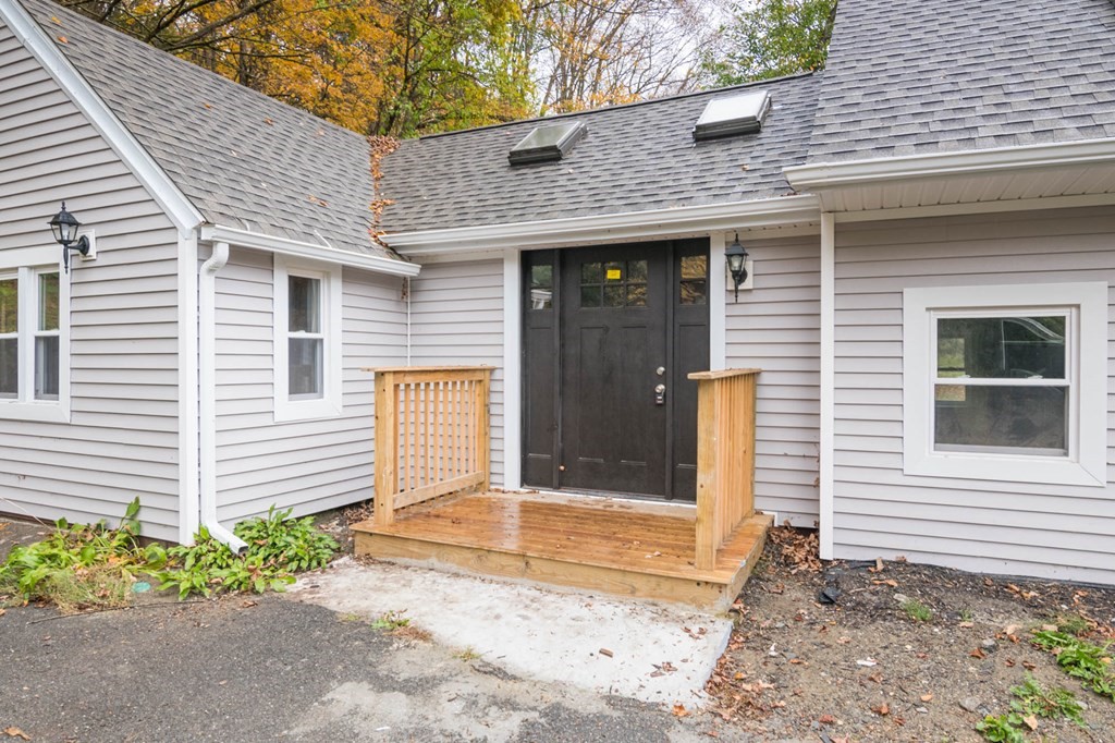 672 Lampblack Road Greenfield, MA 01301 - Photo 3 of 38 Gallery Image 3