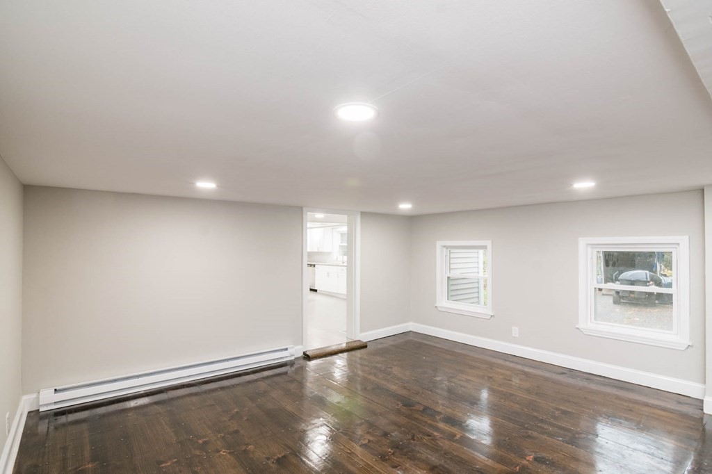 672 Lampblack Road Greenfield, MA 01301 - Photo 7 of 38 Gallery Image 7