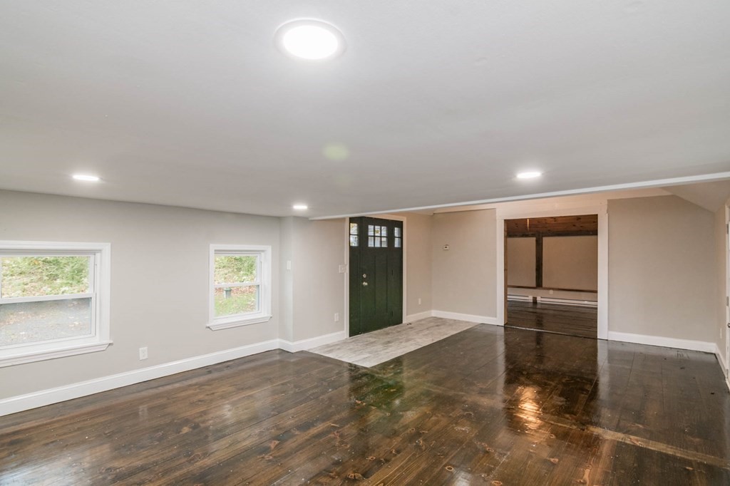 672 Lampblack Road Greenfield, MA 01301 - Photo 9 of 38 Gallery Image 9