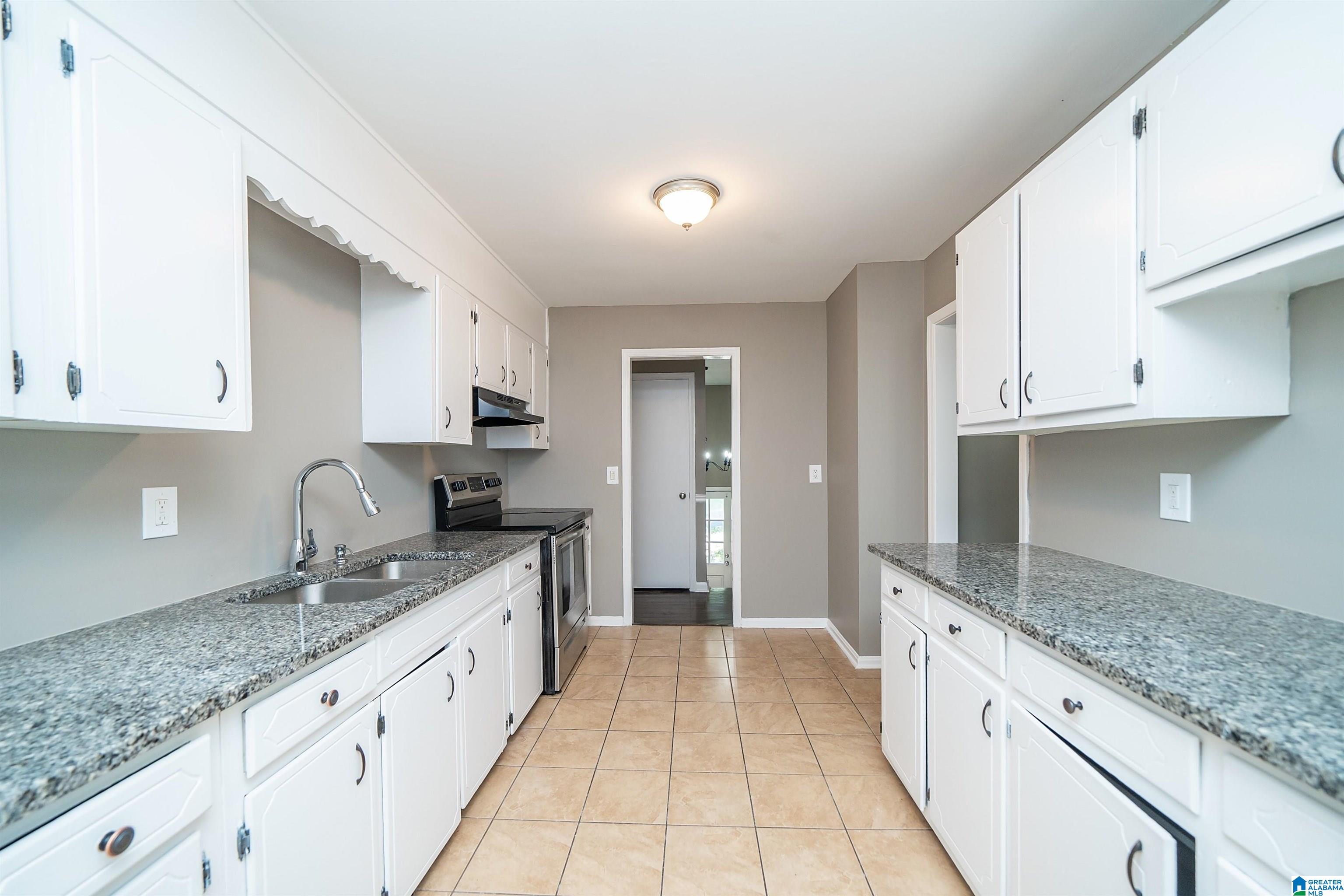 1620 6th Way Northwest Birmingham, AL 35215 - Photo 13 of 25