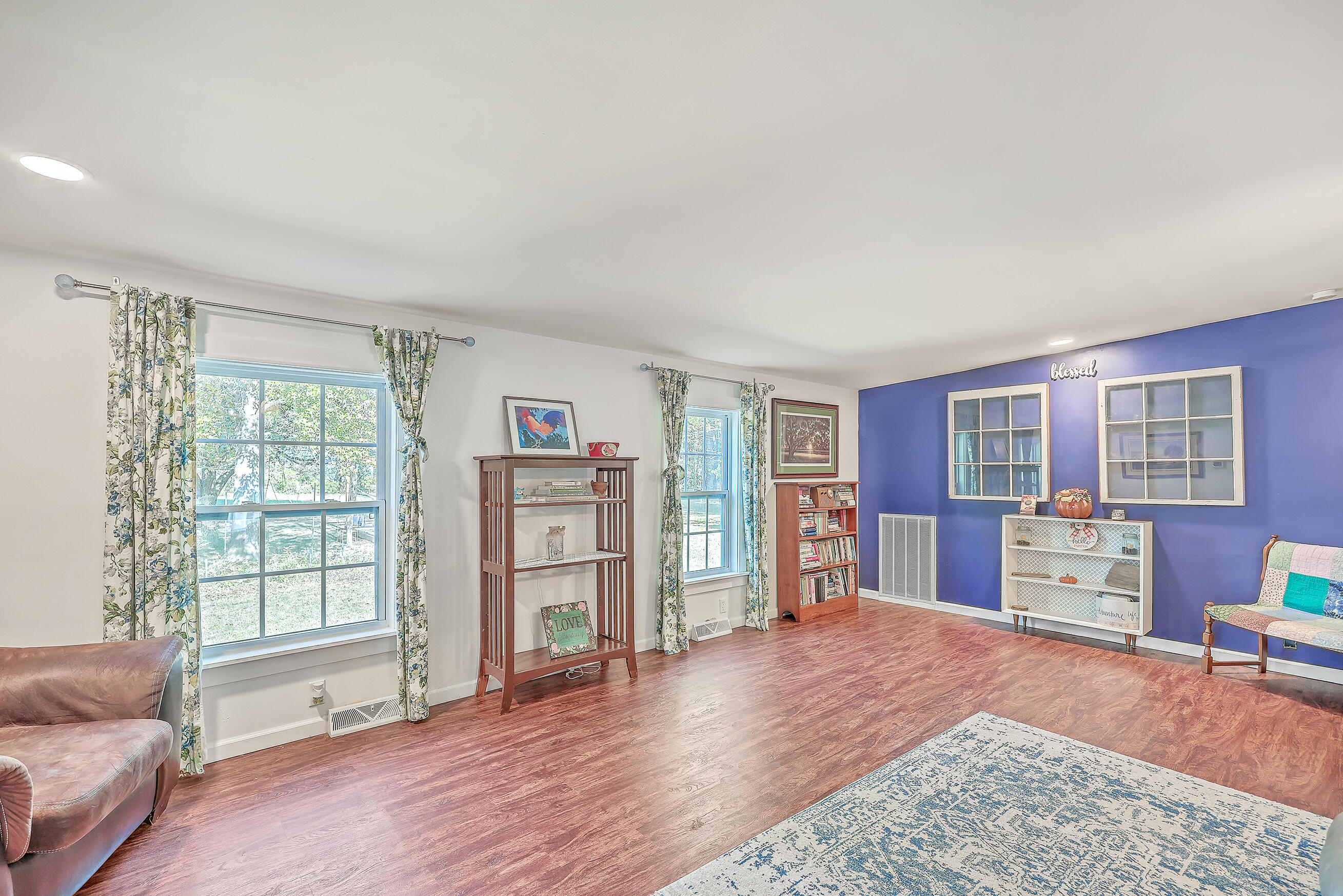 152 Barons Road Summerville, SC 29483 - Photo 13 of 40 ZYN_6293_4_5_6_7_8_9
