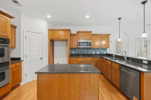 $649,000 | 1701 Mossy Oak Lane, Collierville, TN 38017