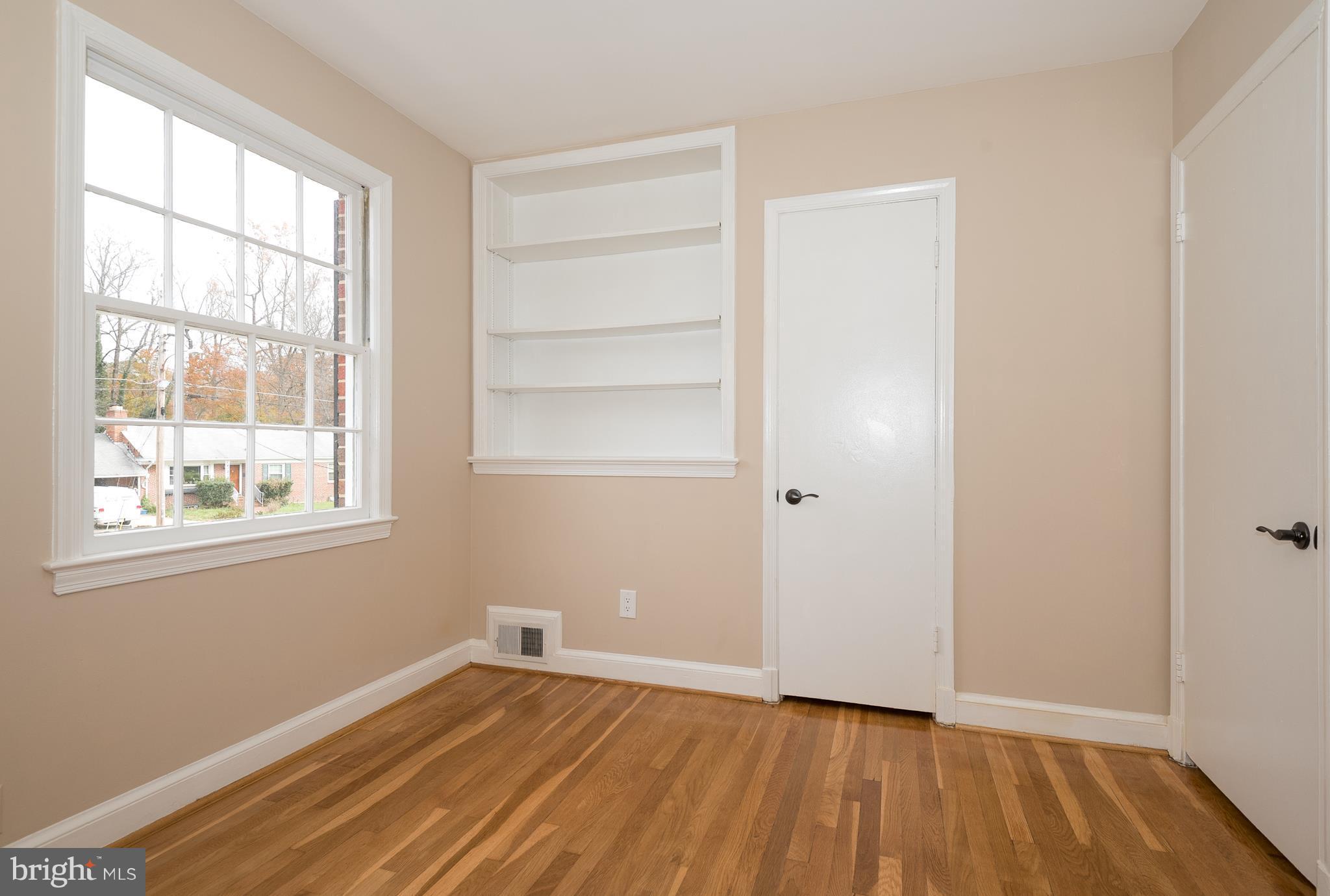 5302 Atlee Place Springfield, VA 22151 - Photo 8 of 22 Bedroom