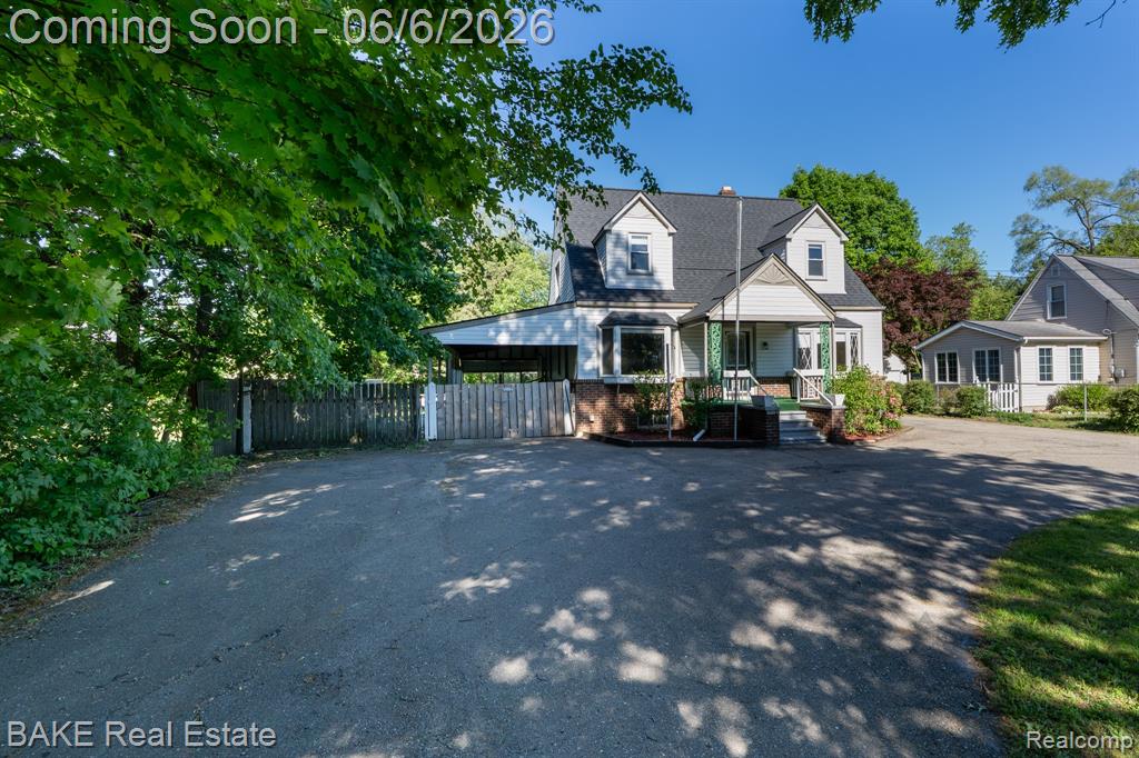 10195 Stark Road Livonia, MI 48150 - Photo 4 of 43