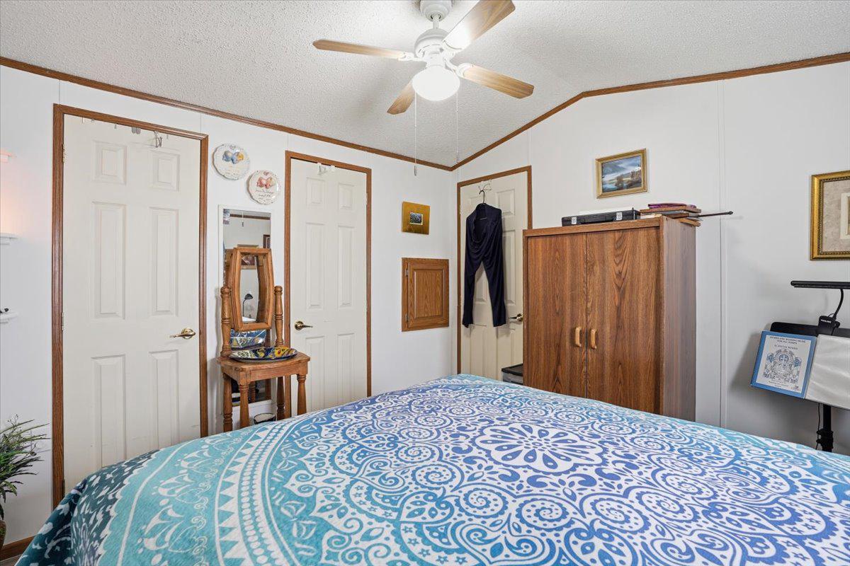 3350 Airport Road, Unit 5 Allentown, PA 18109 - Photo 26 of 53 Cozy retreat with vibrant decor.