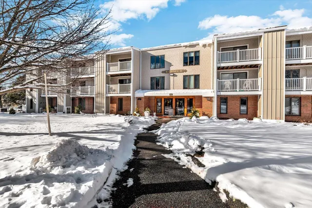 $379,900 | 42 Old Colony Way, Unit 14, Orleans, MA 02653