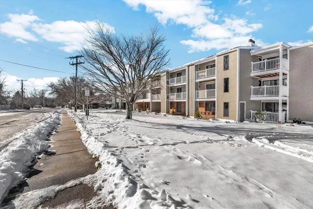 $379,900 | 42 Old Colony Way, Unit 14, Orleans, MA 02653