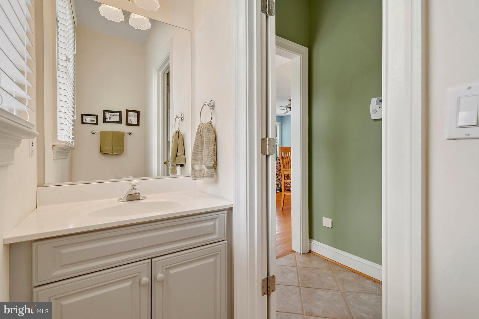 14924 Alpine Bay Loop Gainesville, VA 20155 - Photo 13 of 39 Gallery Image 13