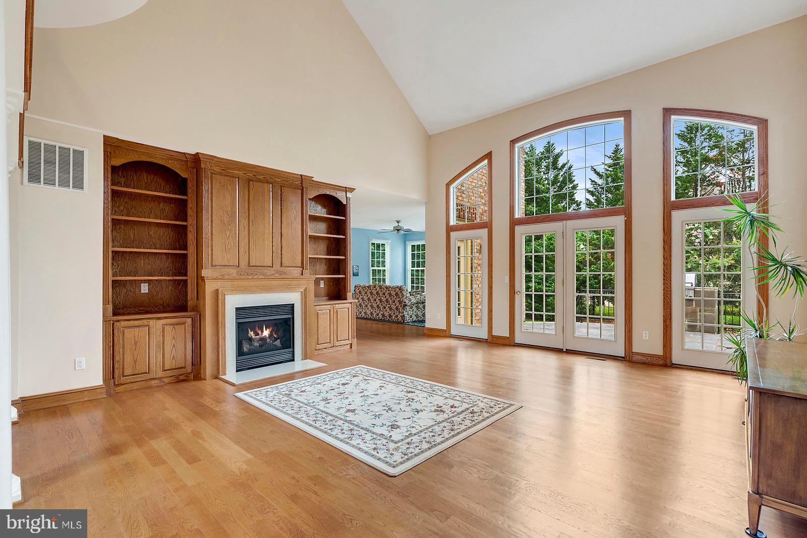 14924 Alpine Bay Loop Gainesville, VA 20155 - Photo 5 of 39 Gallery Image 5