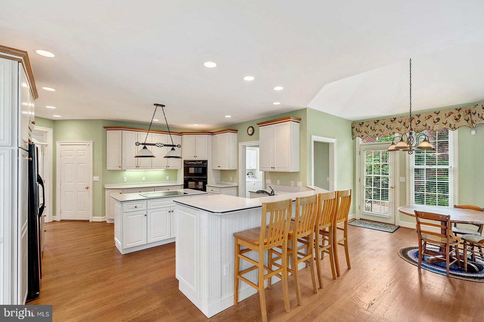 14924 Alpine Bay Loop Gainesville, VA 20155 - Photo 8 of 39 Gallery Image 8