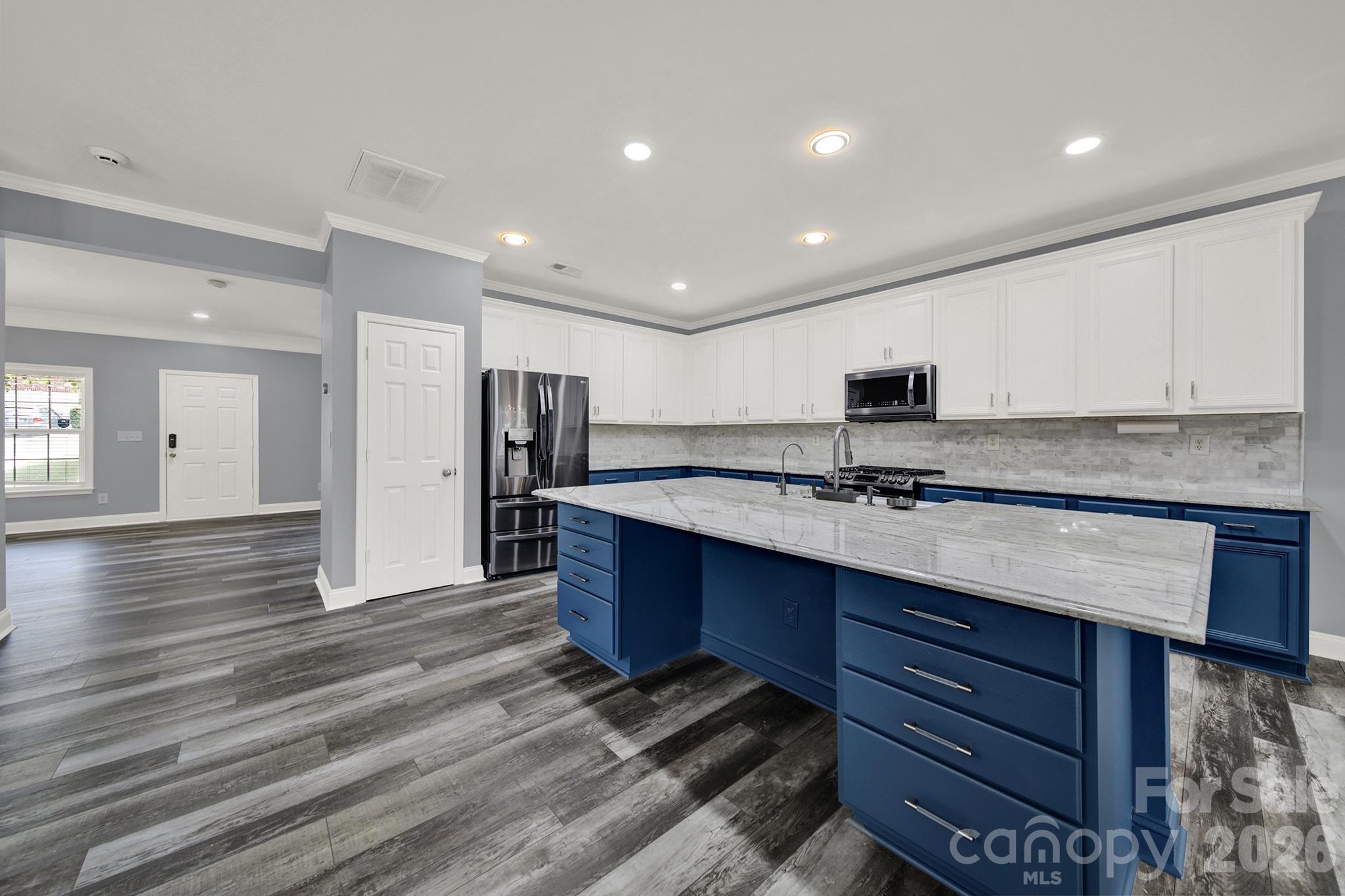 325 Mt Side Way Fort Mill, SC 29715 - Photo 17 of 47
