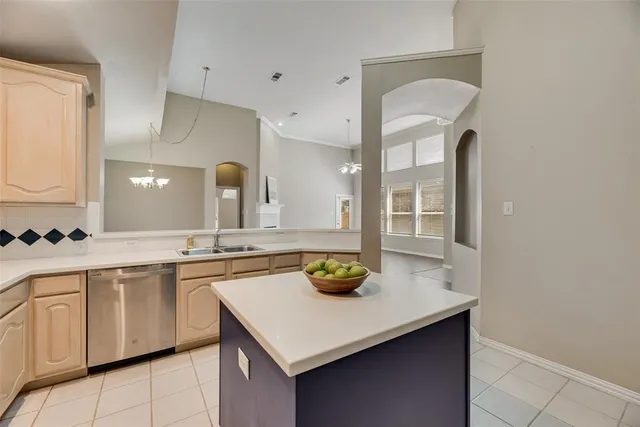 $420,000 | 3913 Fairfax Drive, Bedford, TX 76021