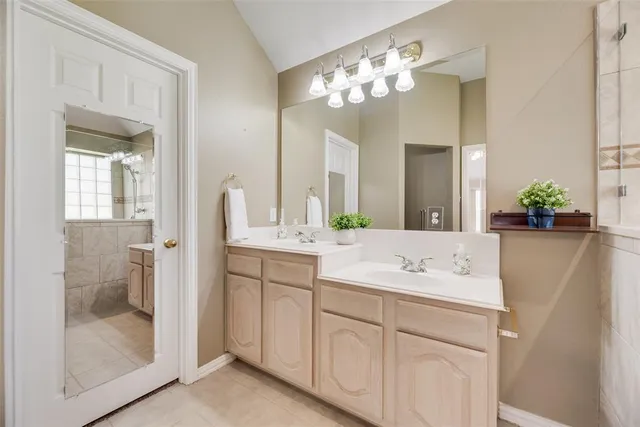 $420,000 | 3913 Fairfax Drive, Bedford, TX 76021