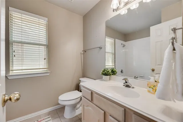 $420,000 | 3913 Fairfax Drive, Bedford, TX 76021