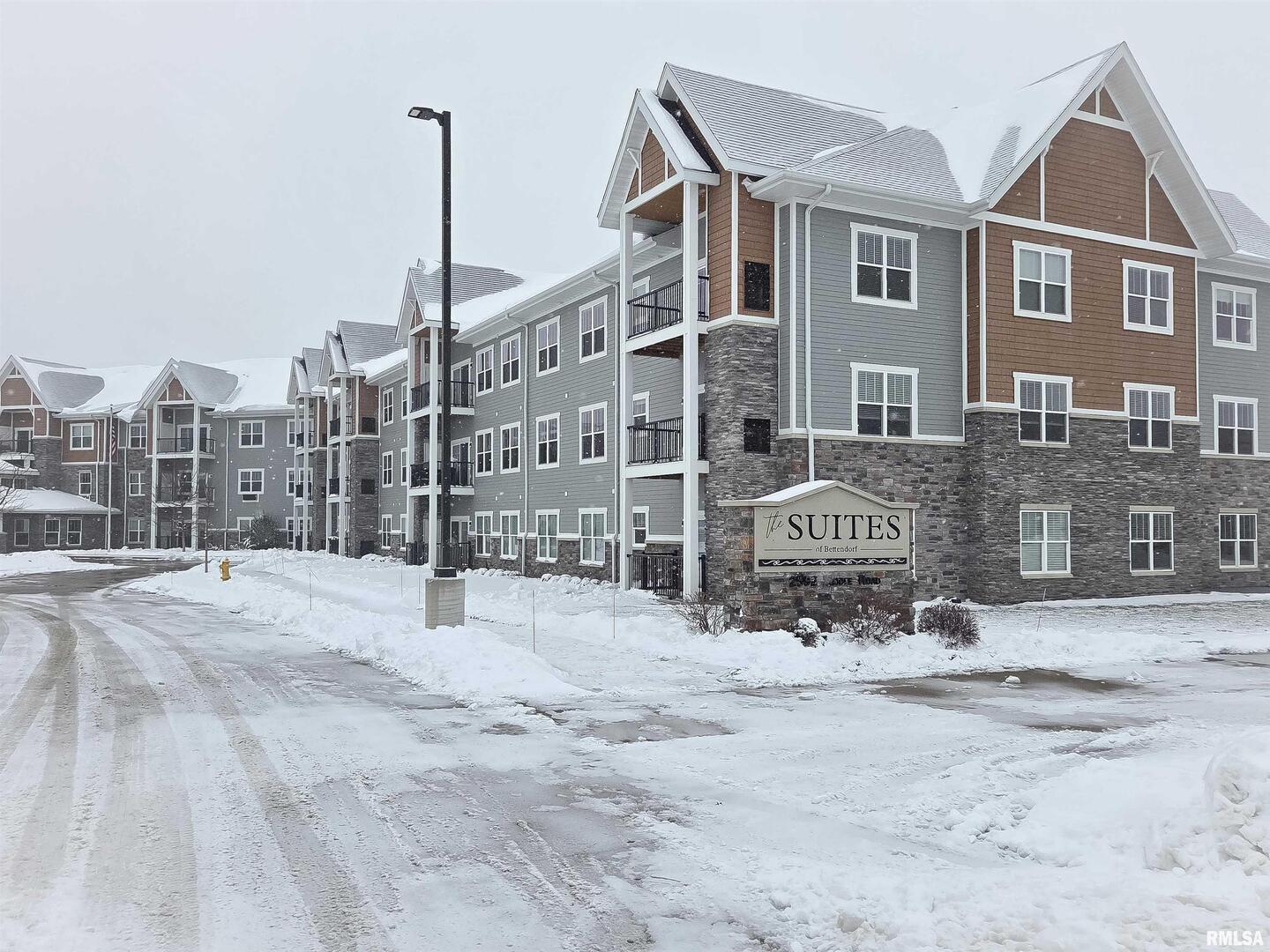 a view of multiple house