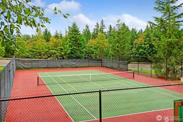 a view of a tennis court