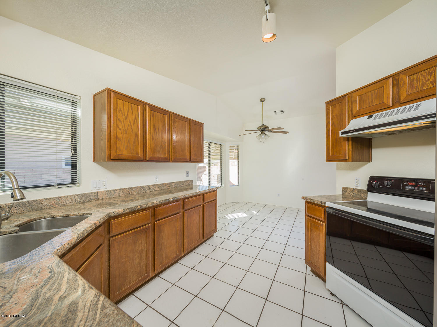 4751 West Hardy Road Tucson, AZ 85742 - Photo 4 of 23
