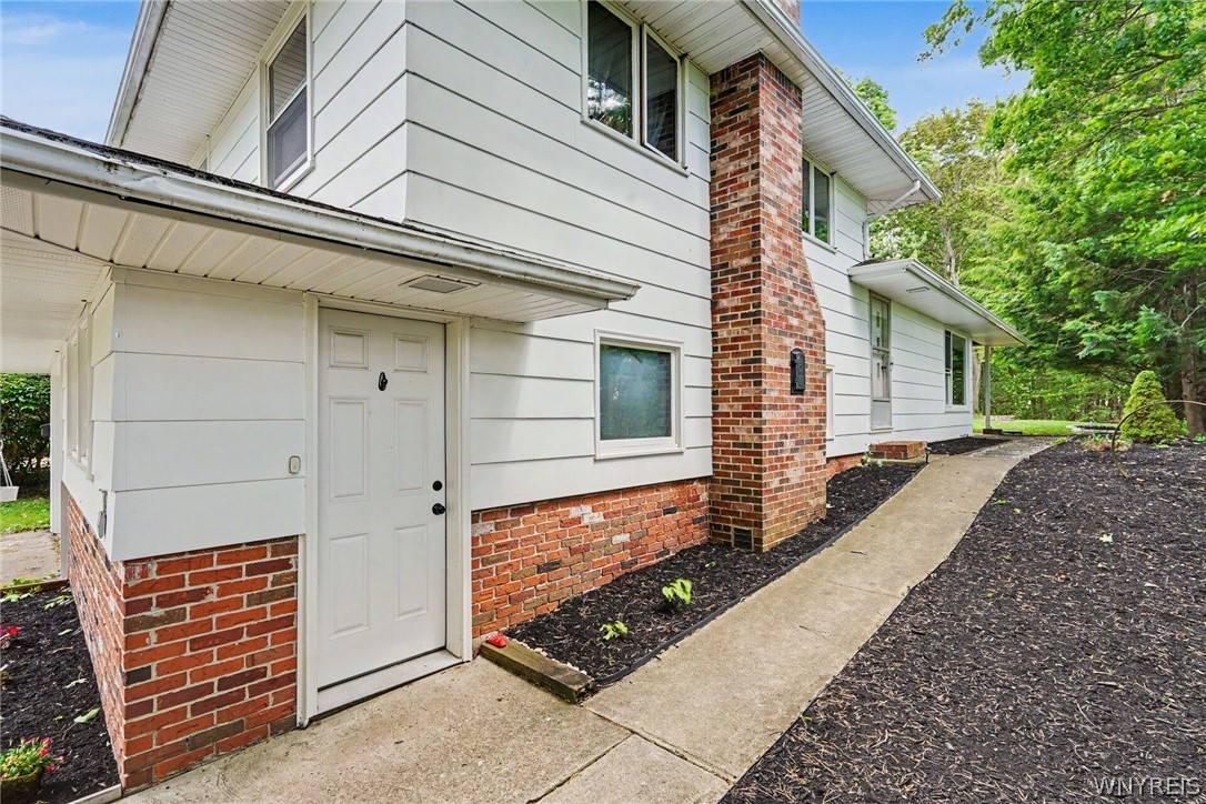203 Maple Avenue Springville, NY 14141 - Photo 4 of 37