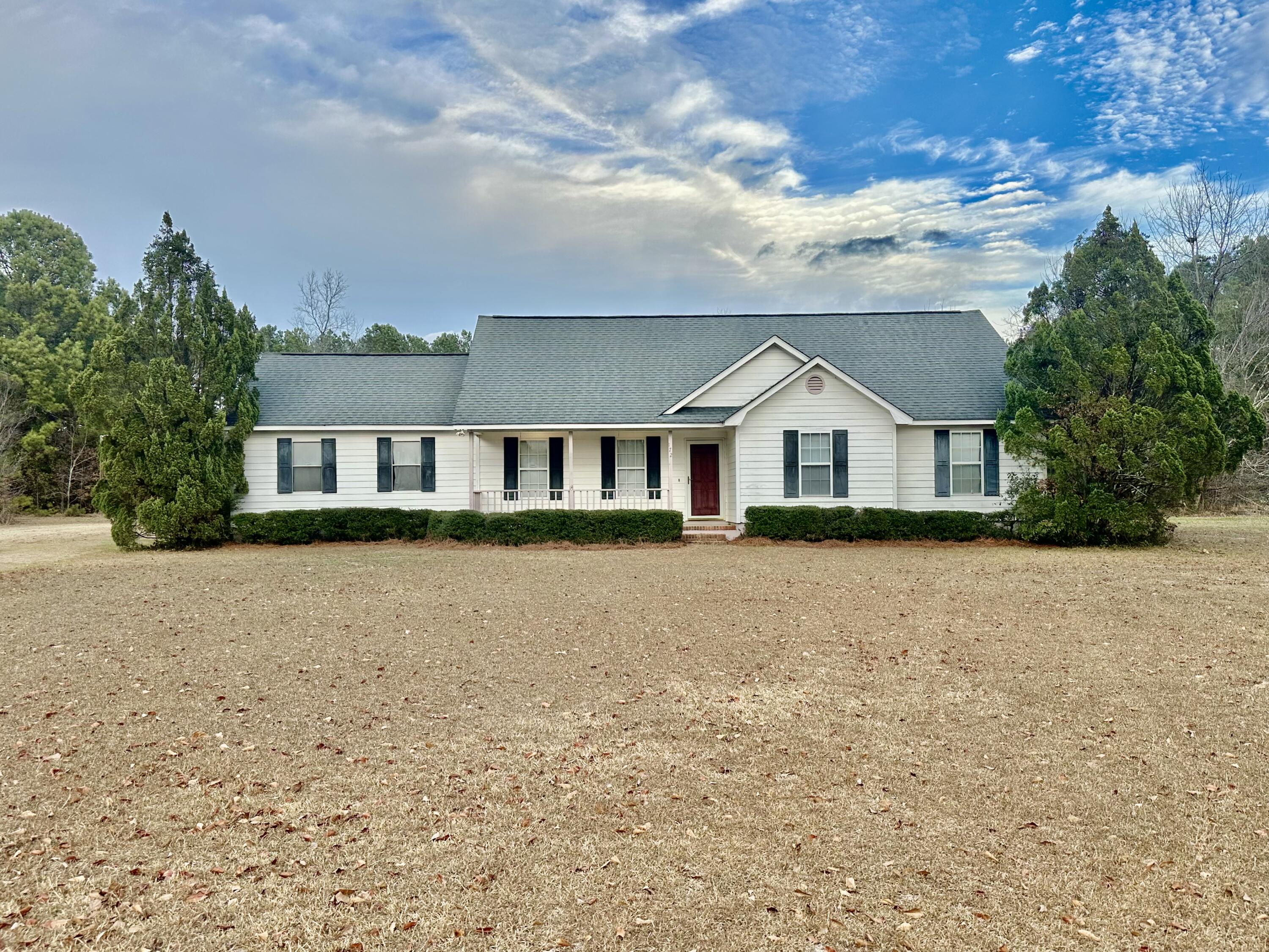 172 Marigold Road Orangeburg, SC 29115 - Photo 1 of 25 IMG_7317