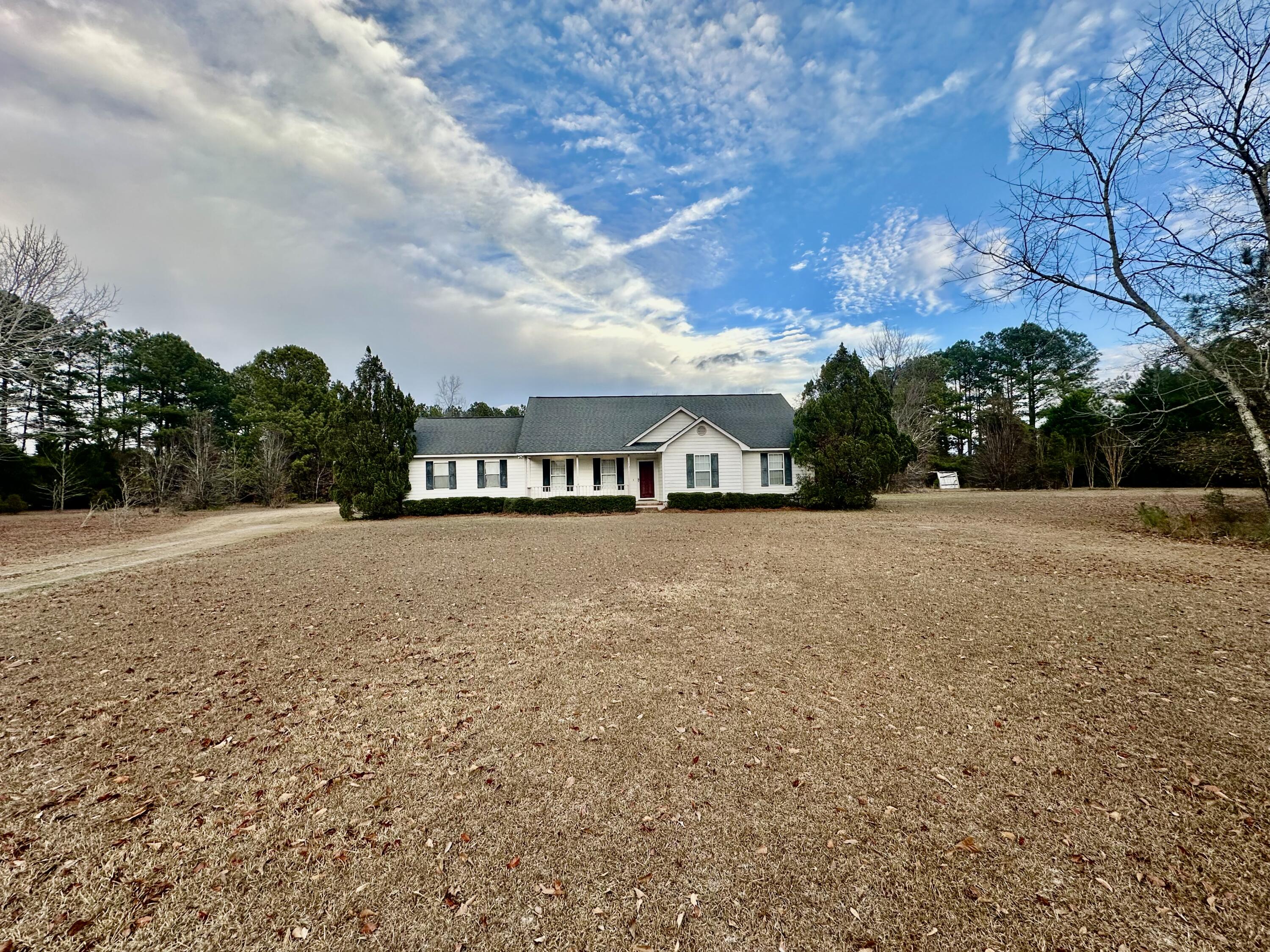 172 Marigold Road Orangeburg, SC 29115 - Photo 2 of 25 IMG_7316