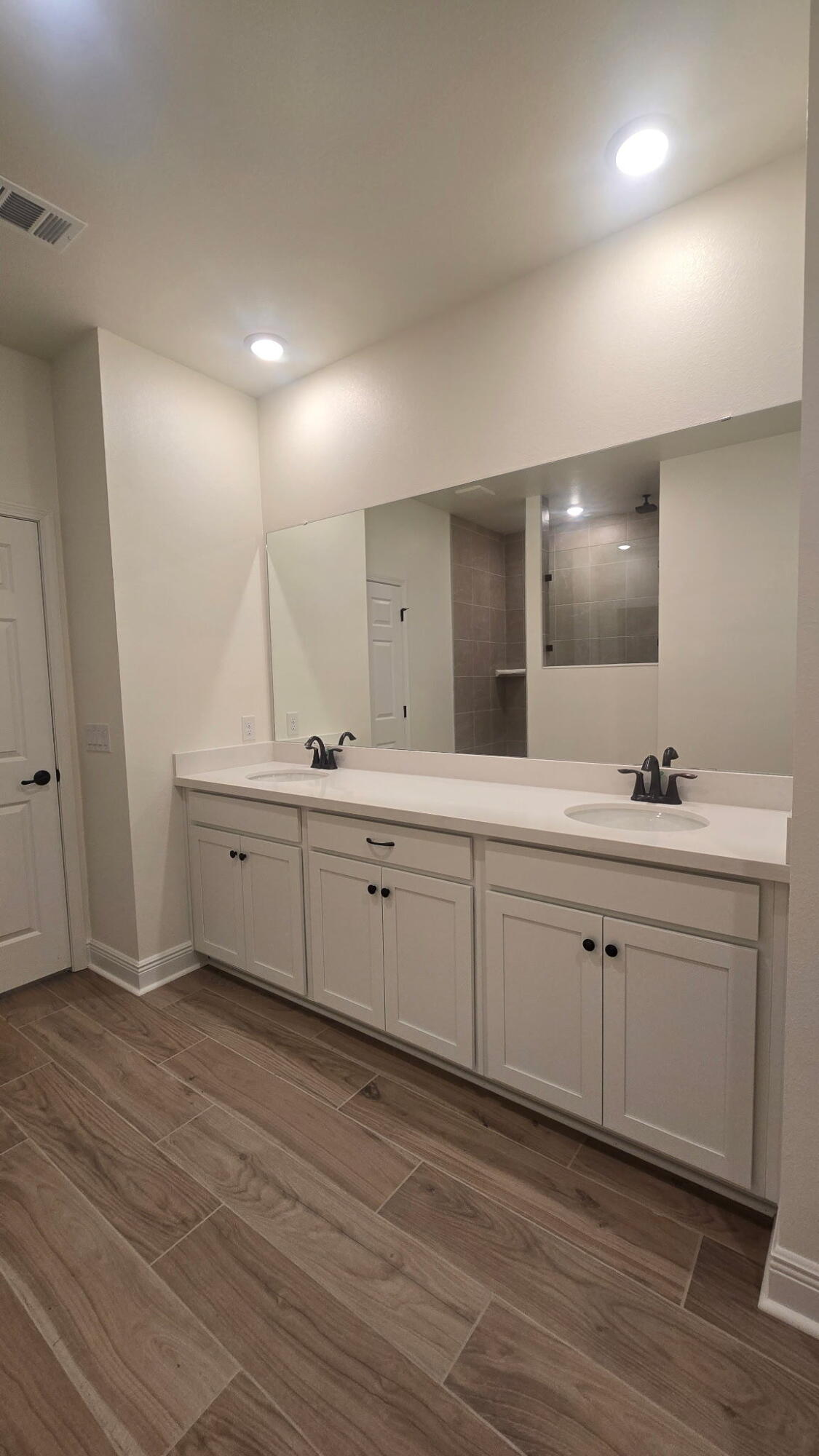 7142 Wells Avenue Navarre, FL 32566 - Photo 5 of 6