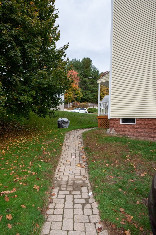 31 Forsberg Street Worcester, MA 01607 - Photo 5 of 29 Gallery Image 5