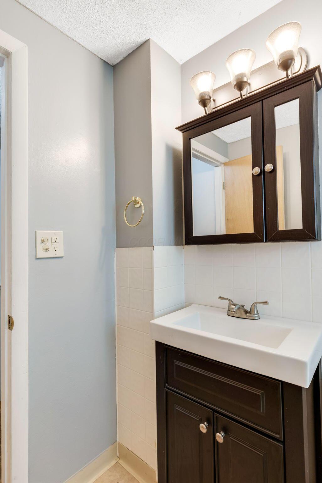 3511 Cadell Road Columbus, OH 43232 - Photo 27 of 30