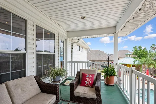 $825,000 | 2 Squirewood Court, Harvey, LA 70058