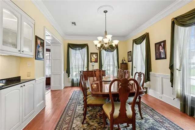 $825,000 | 2 Squirewood Court, Harvey, LA 70058