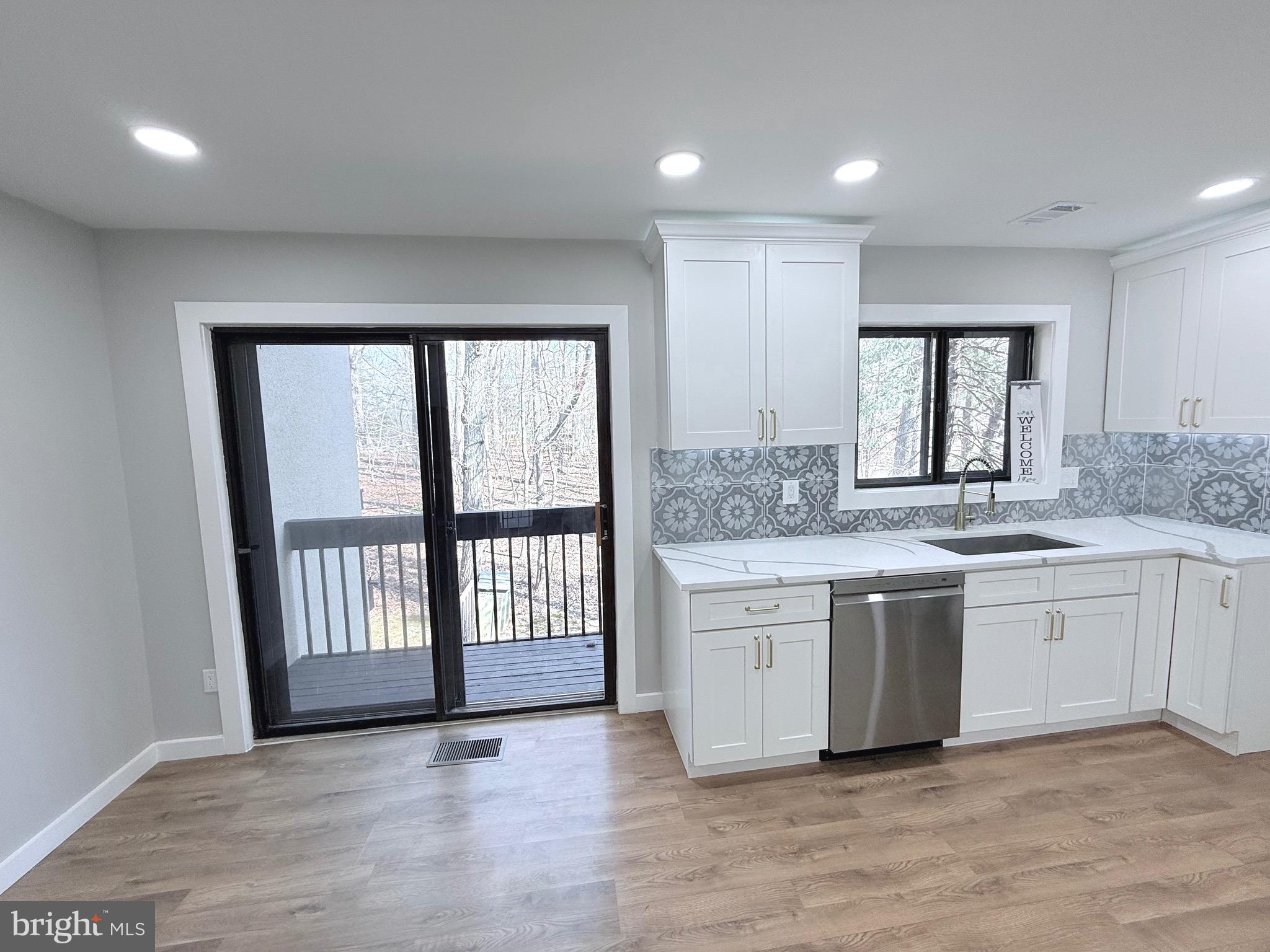 2102 Cartwright Place Reston, VA 20191 - Photo 8 of 22 Woods View