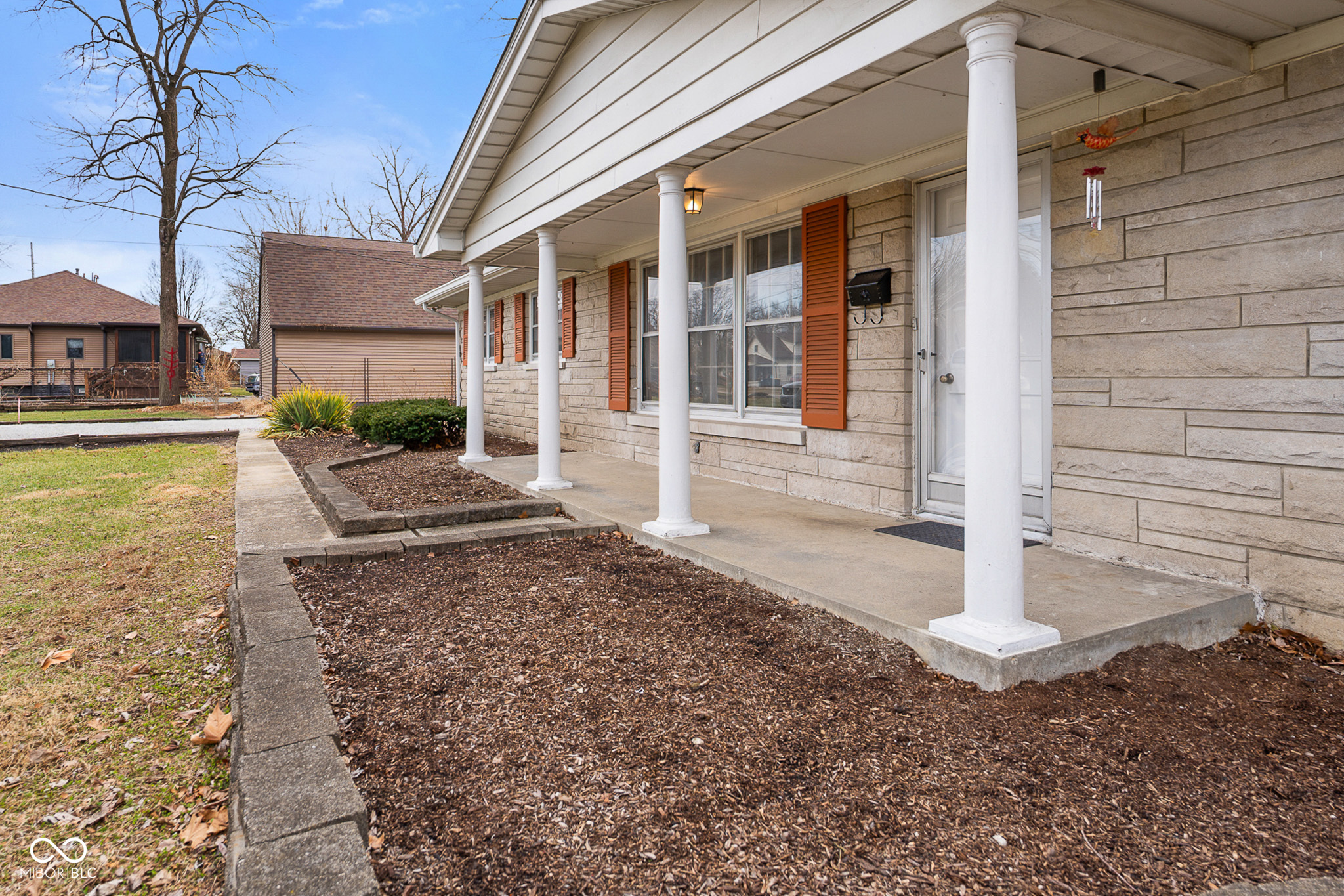 2215 Albany Street Beech Grove, IN 46107 - Photo 11 of 59