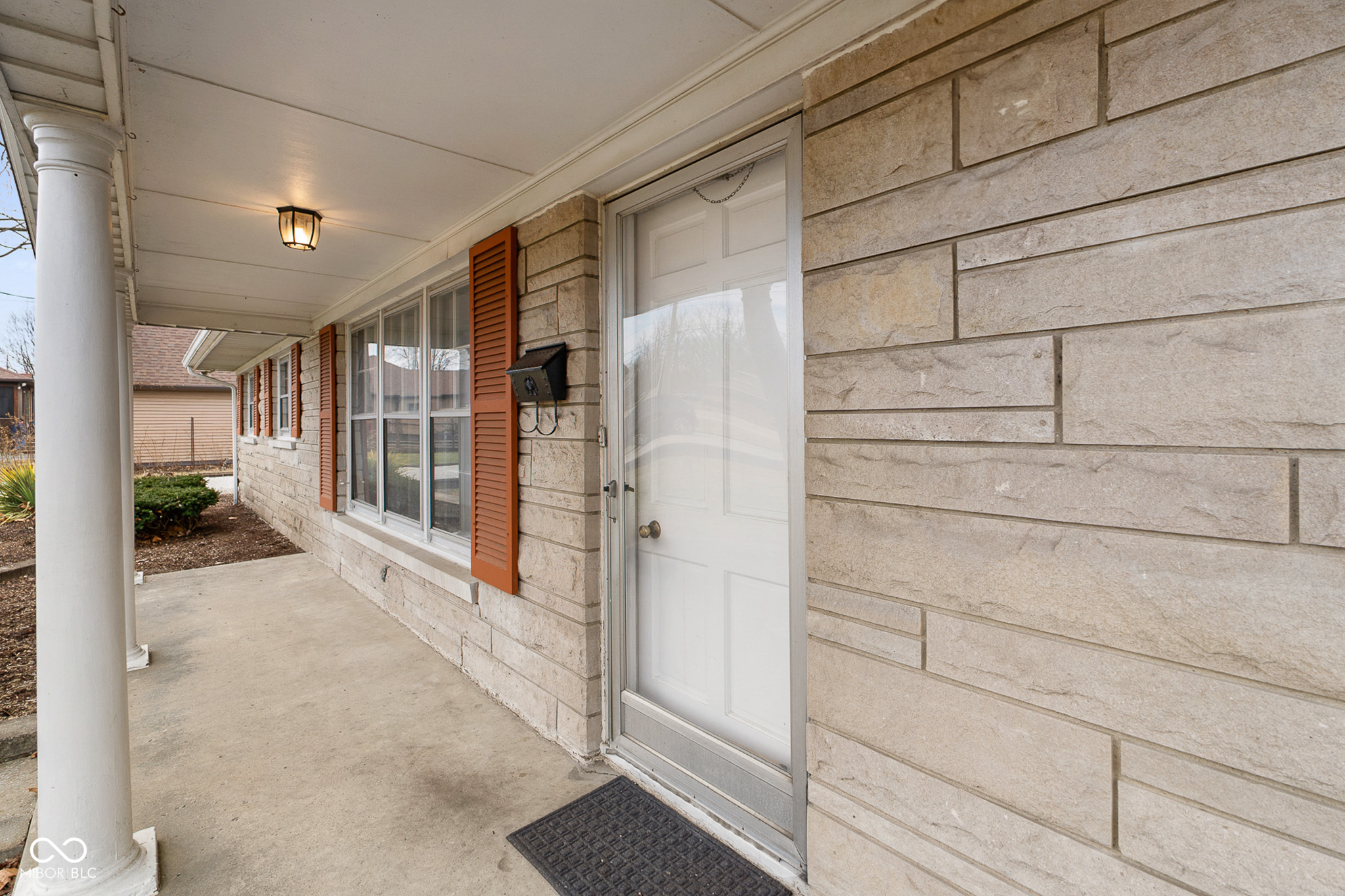 2215 Albany Street Beech Grove, IN 46107 - Photo 12 of 59