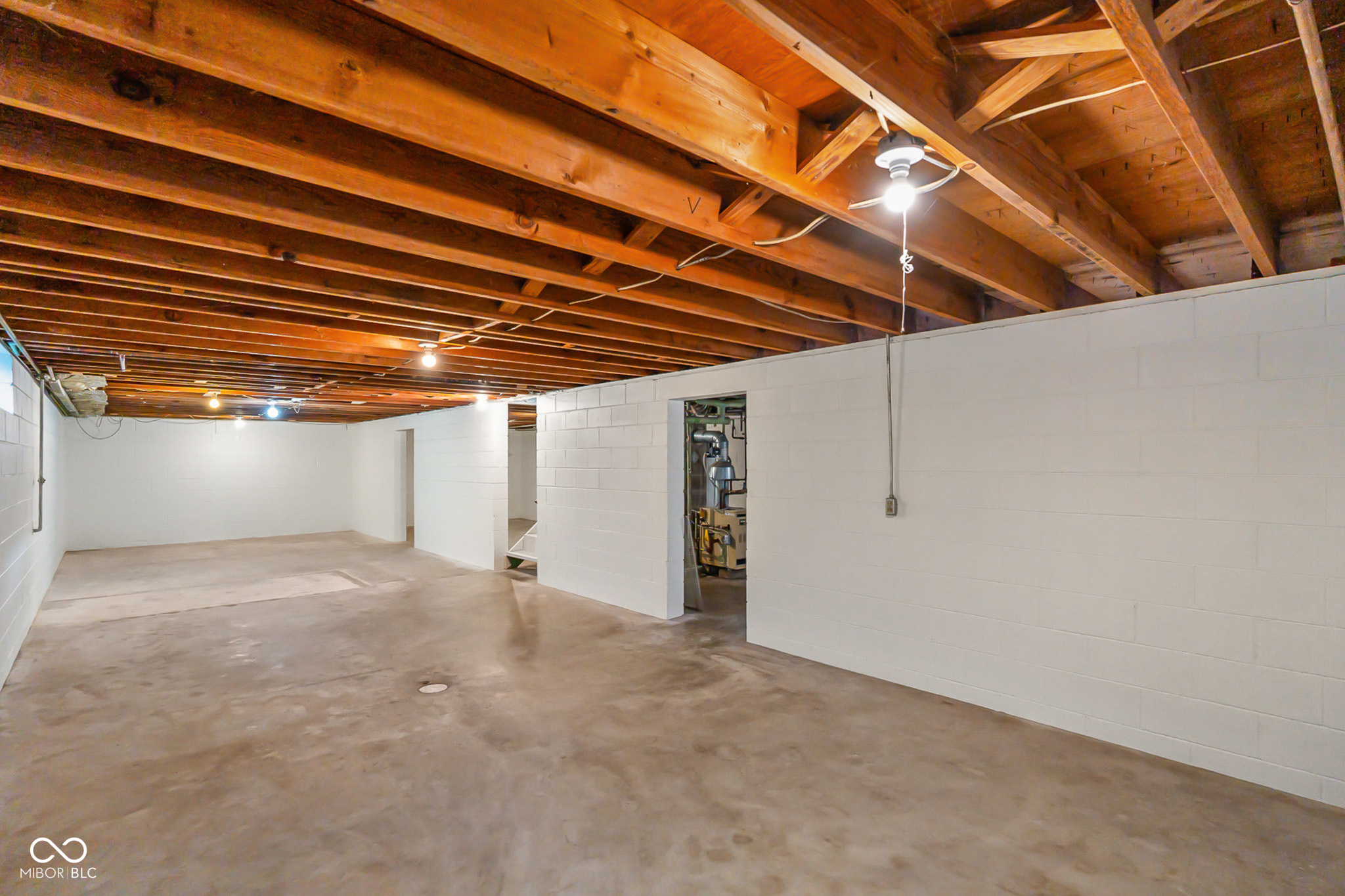 2215 Albany Street Beech Grove, IN 46107 - Photo 41 of 59